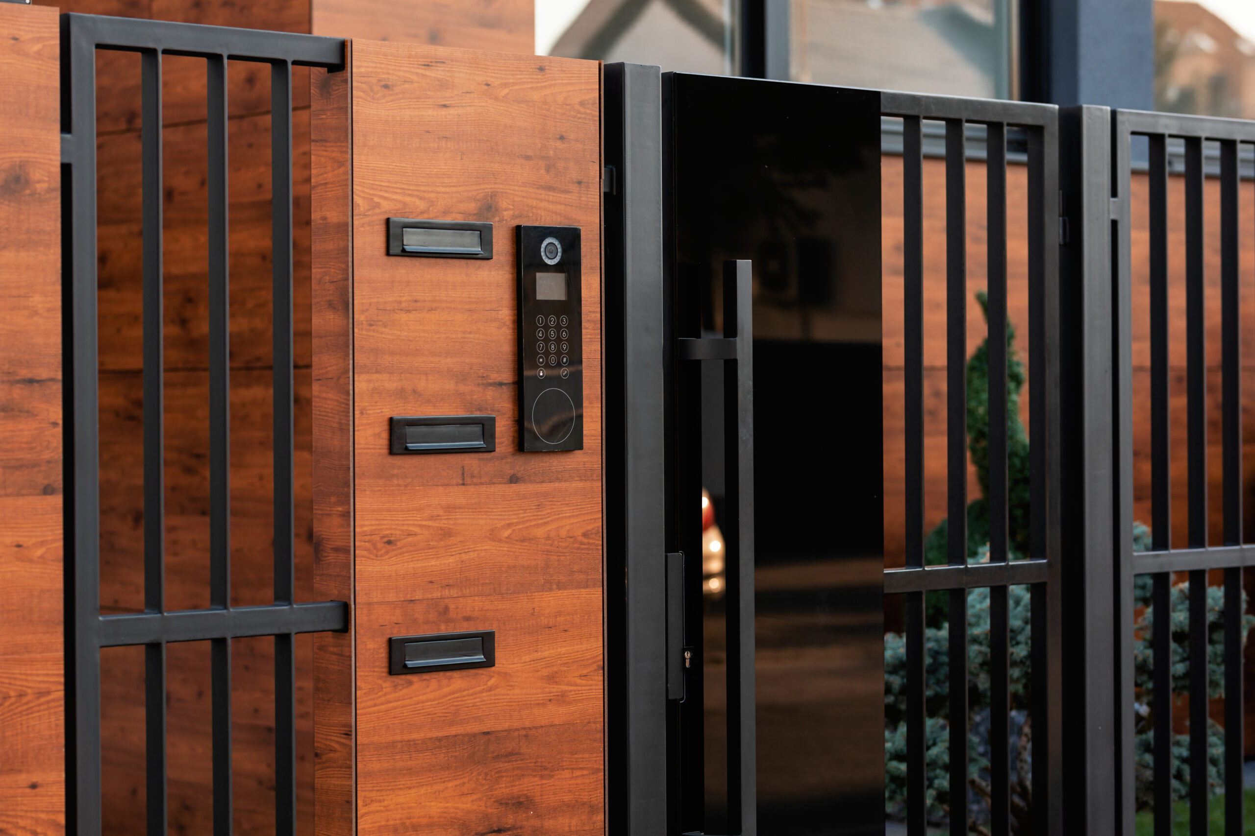 electric gate