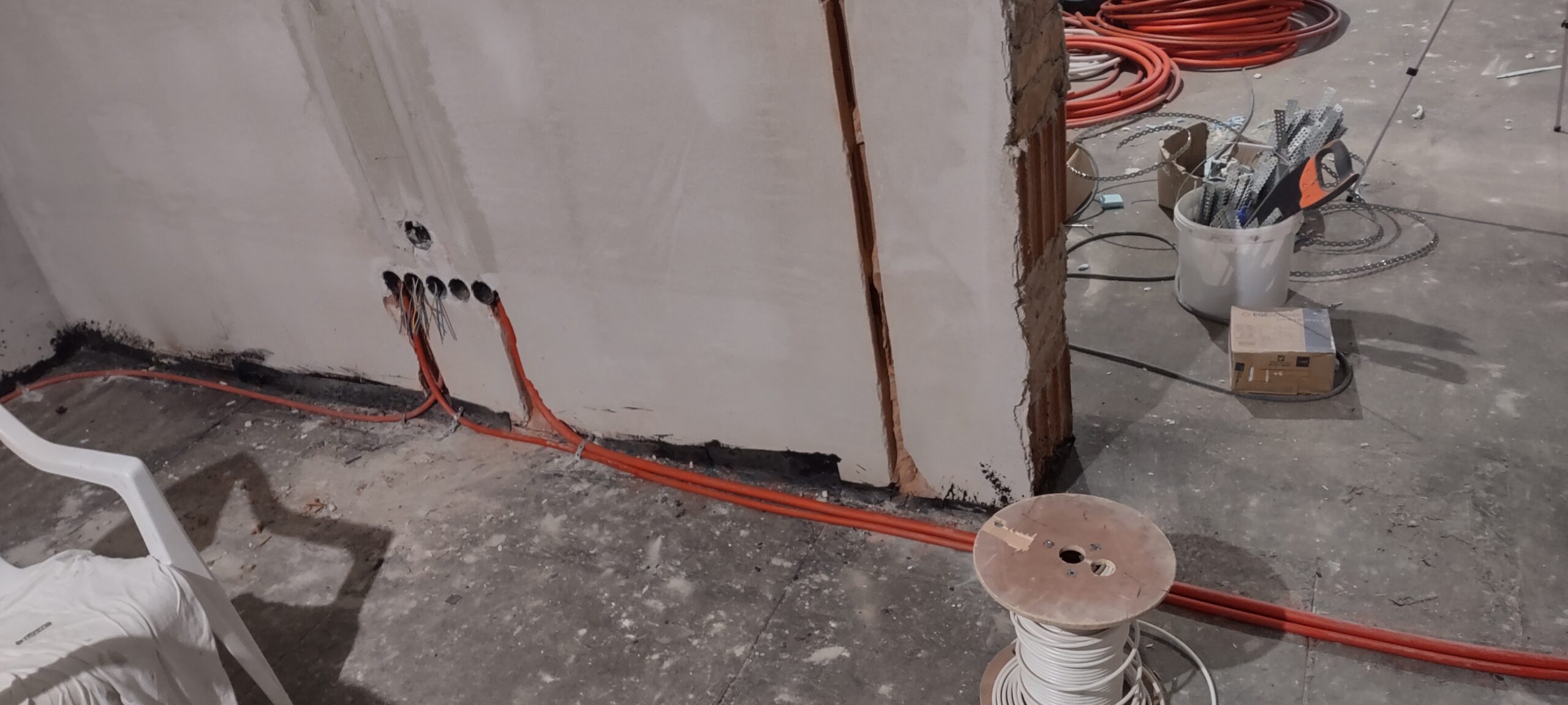 electrical network installation